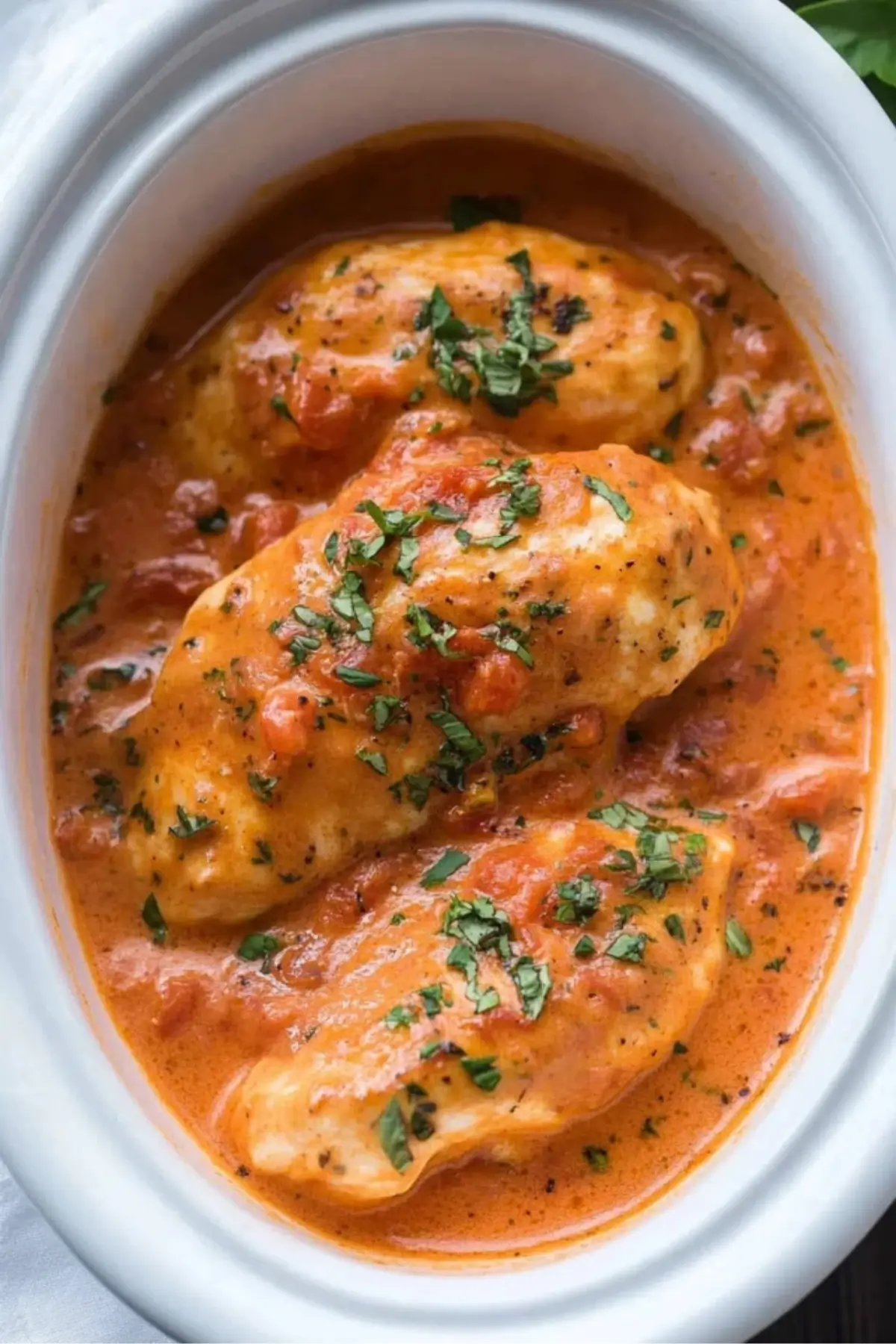 Slow Cooker Creamy Tomato Basil Chicken