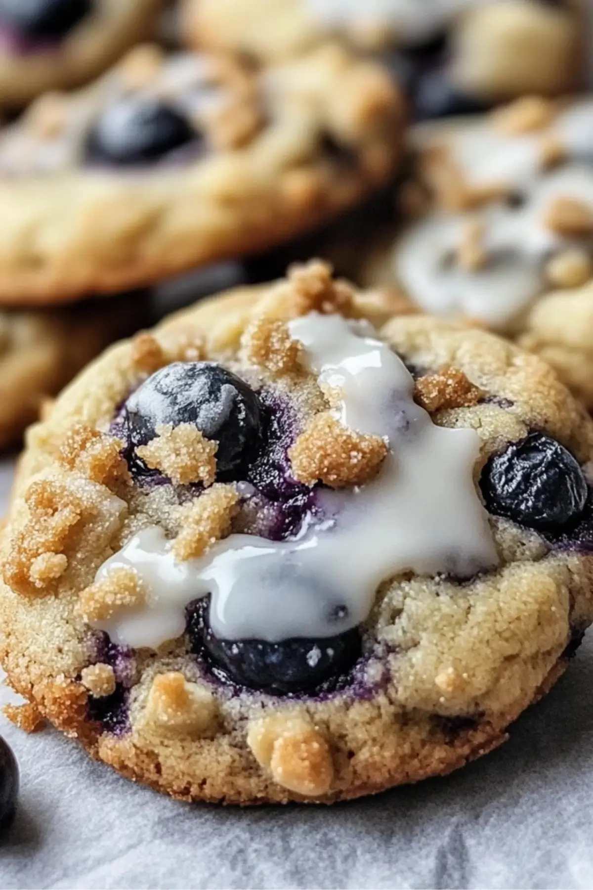 Blueberry Muffin Cookies with Streusel Topping Blueberry Muffin Cookies with Streusel Topping