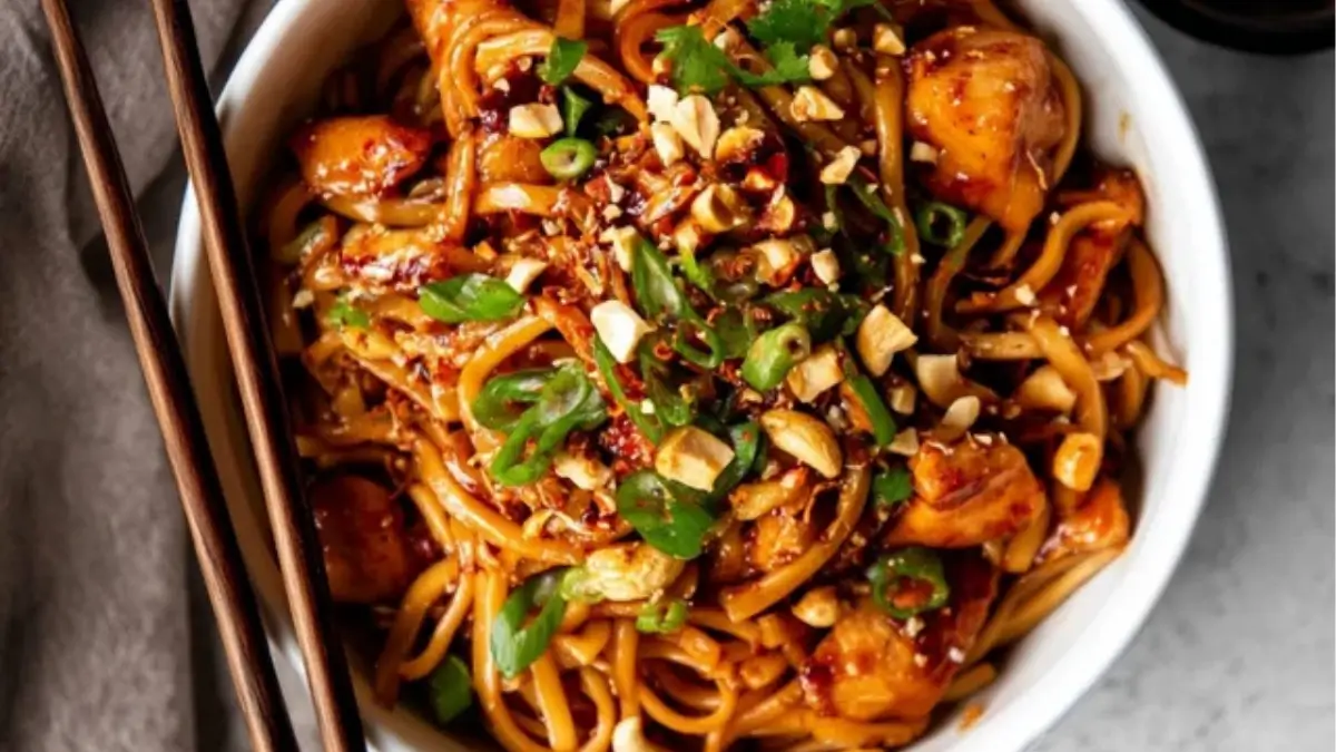 Kung Pao Chicken Noodles