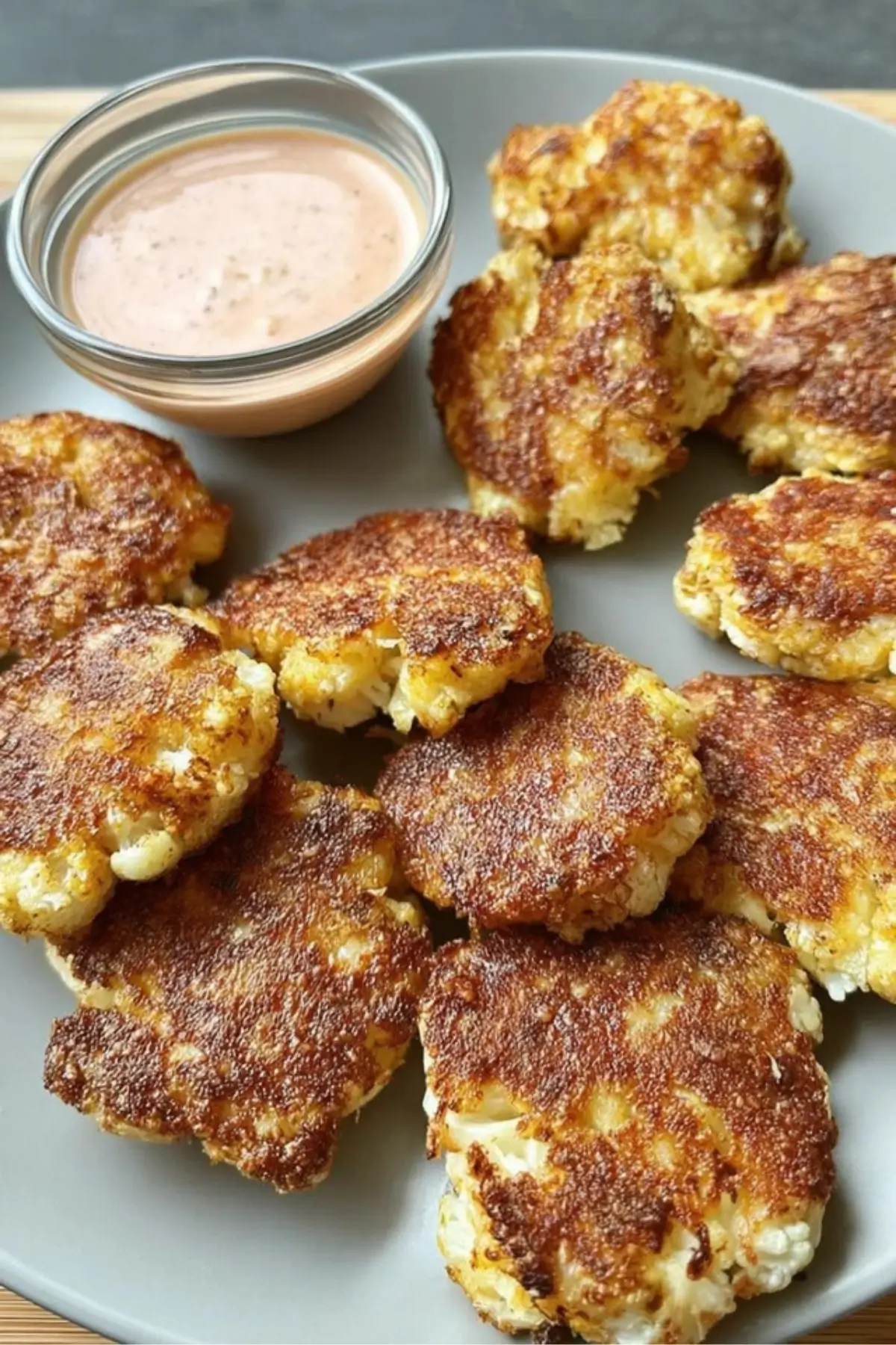 Cheesy Cauliflower Bites Cheesy Cauliflower Bites