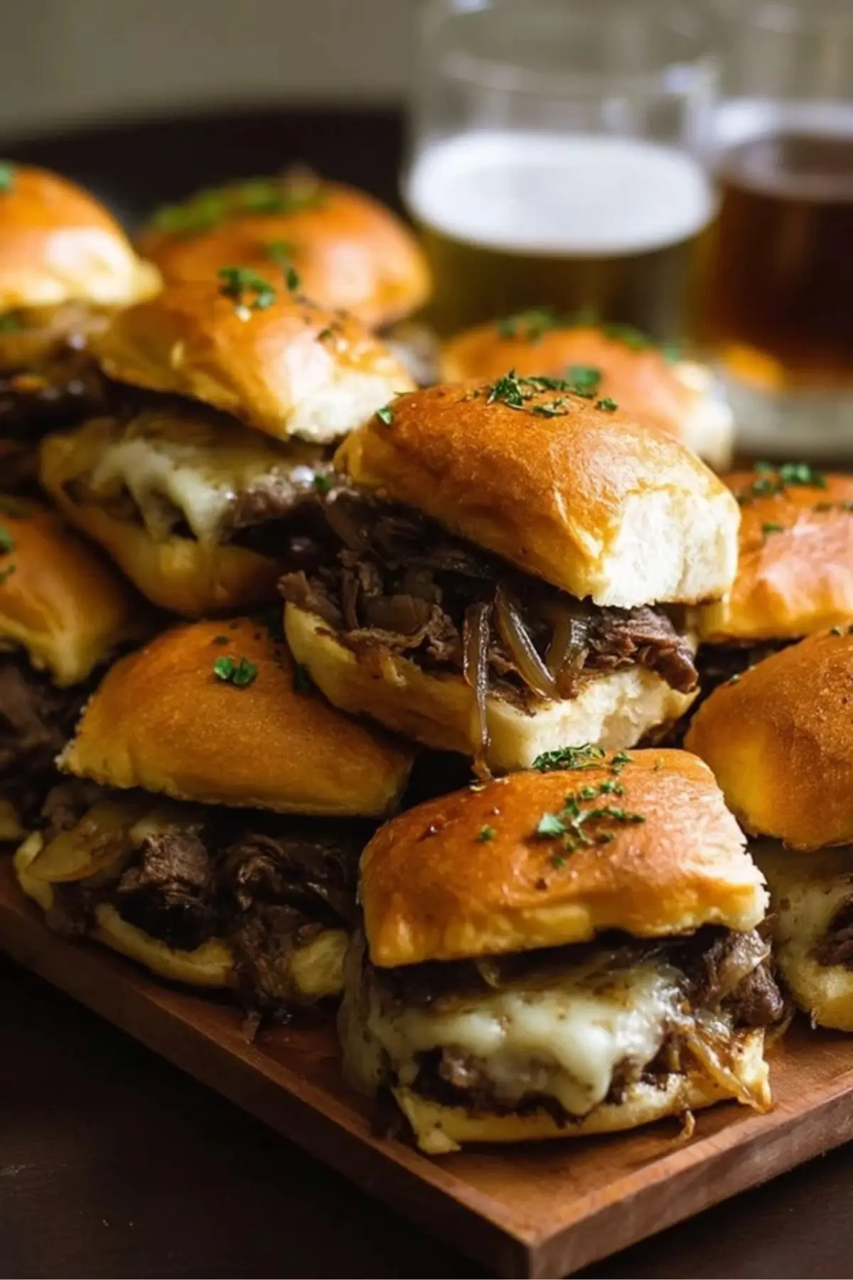 French Onion Sliders with Gruyere and Caramelized Onions French Onion Sliders with Gruyere and Caramelized Onions