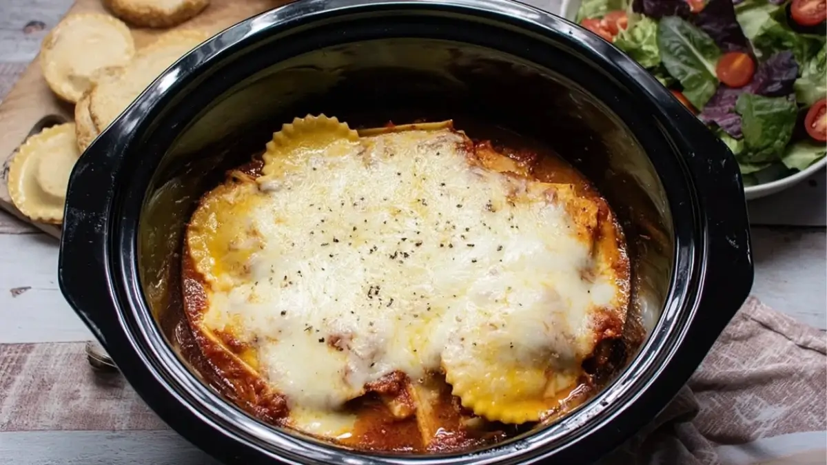 Slow Cooker Ravioli Lasagna