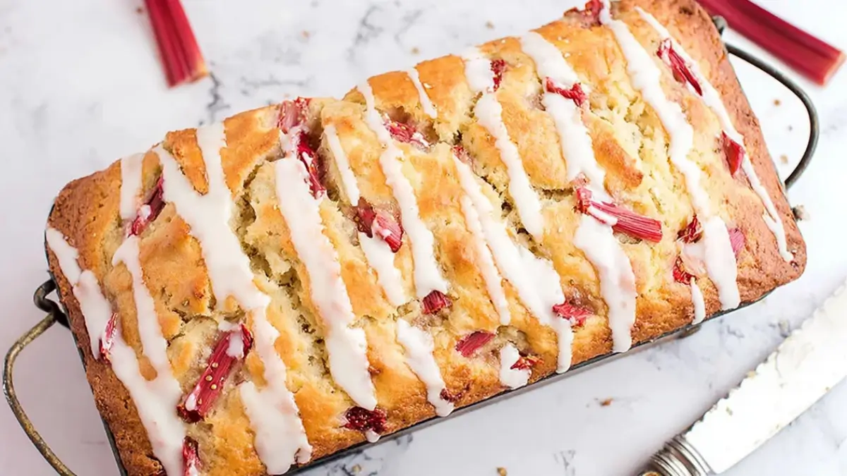 Best Rhubarb Bread