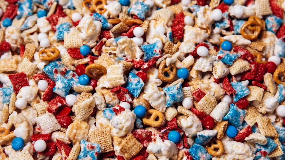 Easy 4th of July Snack Mix