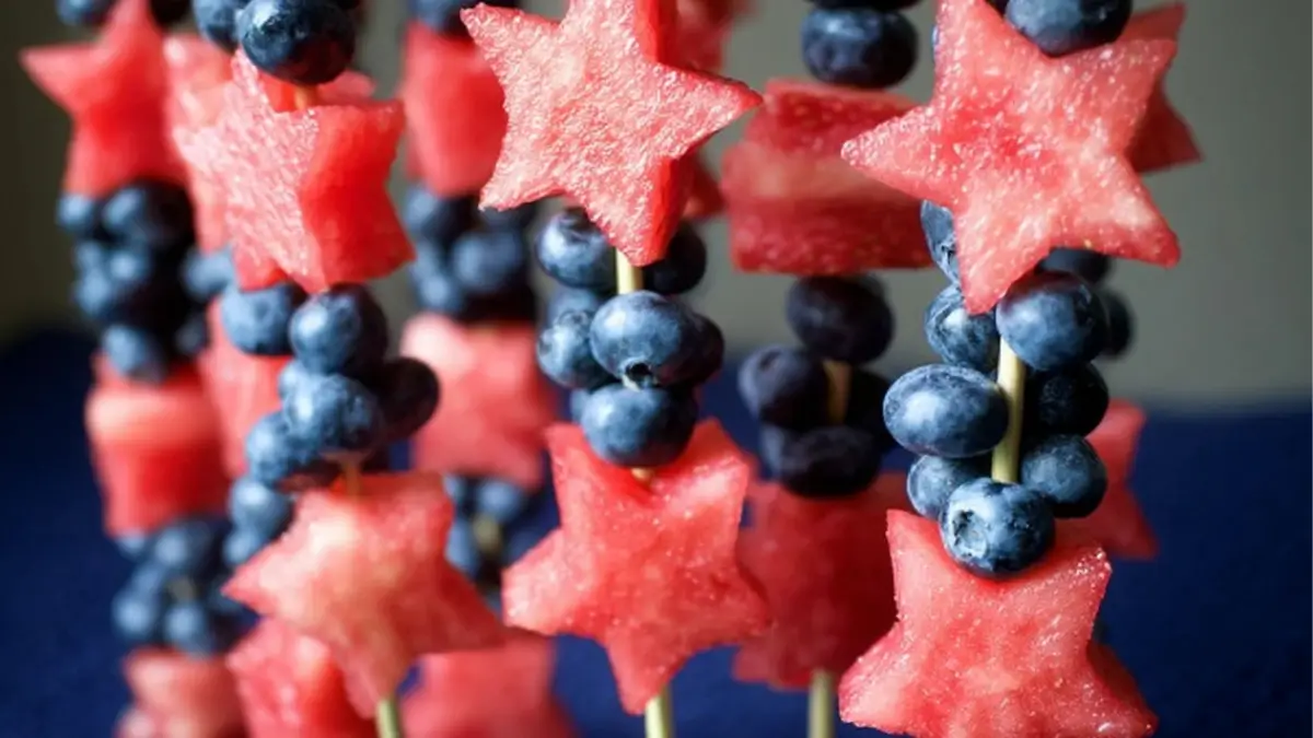 Easy Patriotic Fruit Kabobs