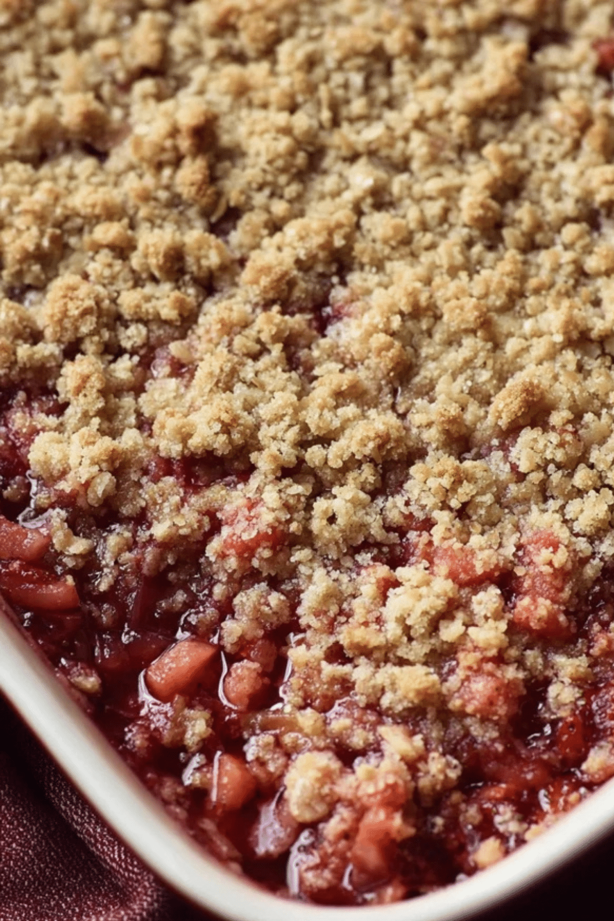 Strawberry Rhubarb Crumble