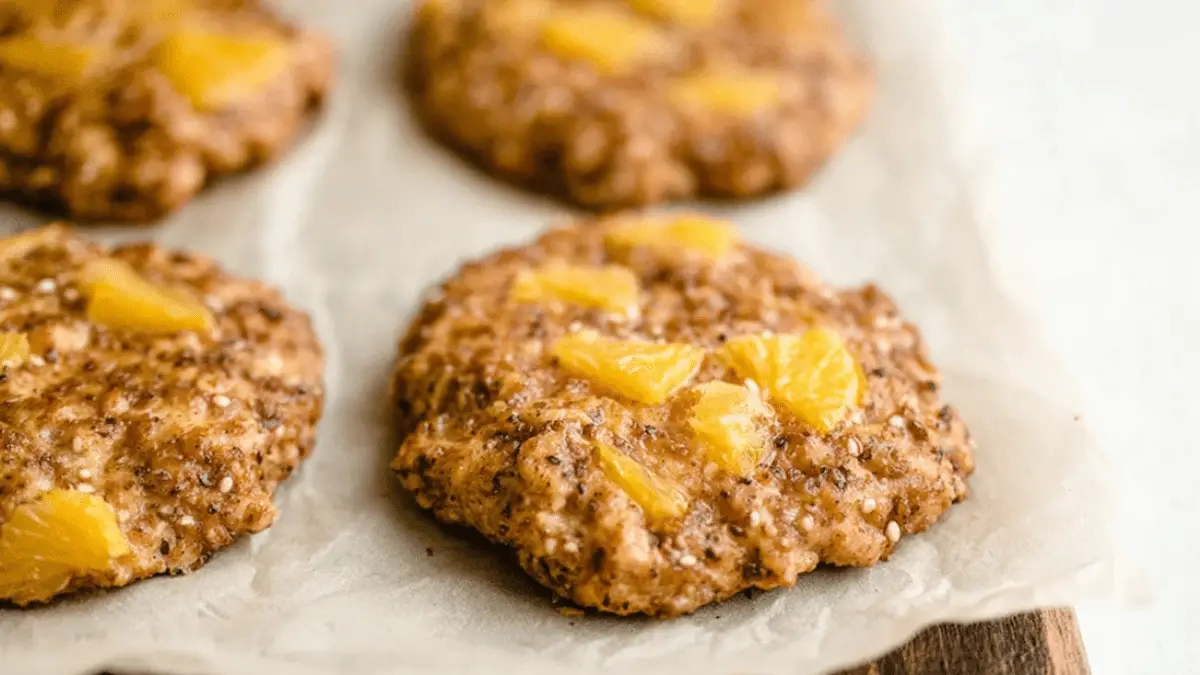 Healthy Peach Oatmeal Breakfast Cookies