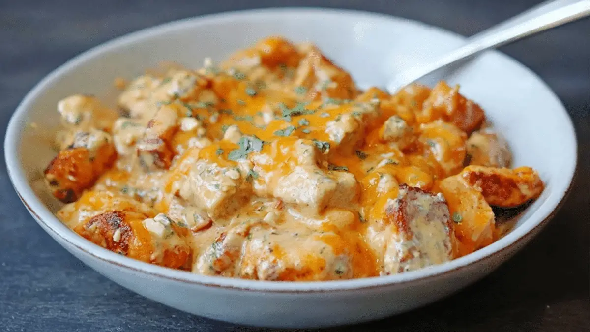 Keto Buffalo Chicken Skillet