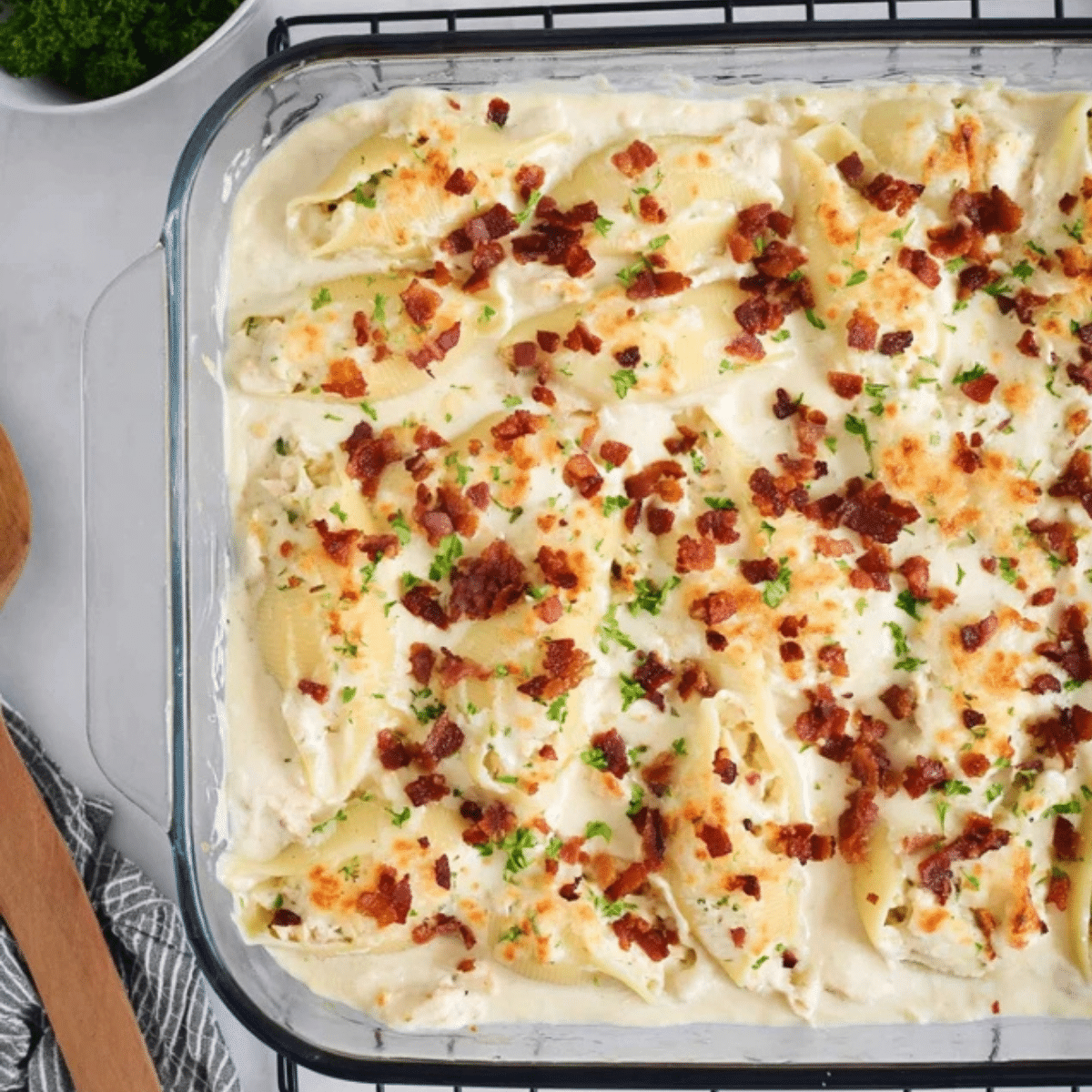 Chicken Alfredo Stuffed Shells