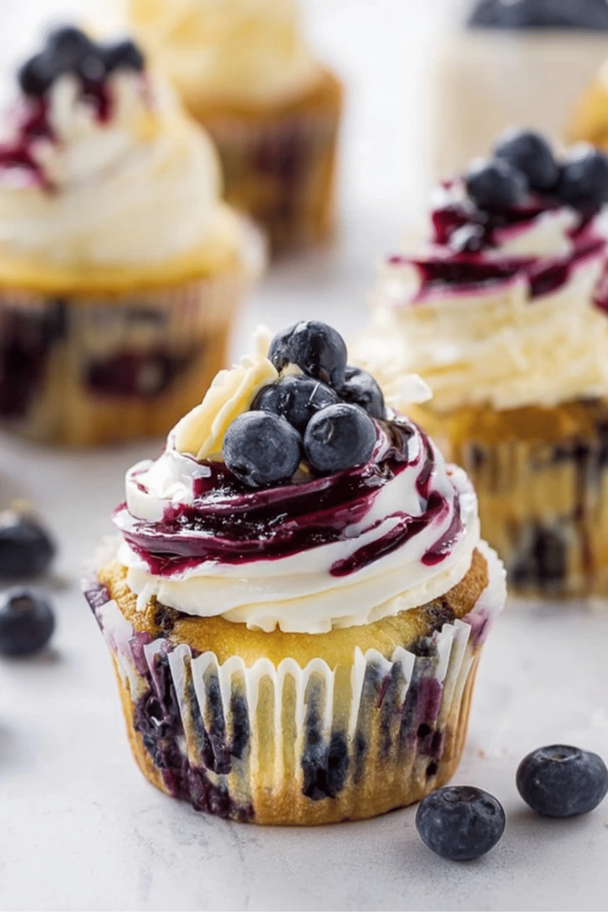 white chocolate blueberry cheesecake cupcakes