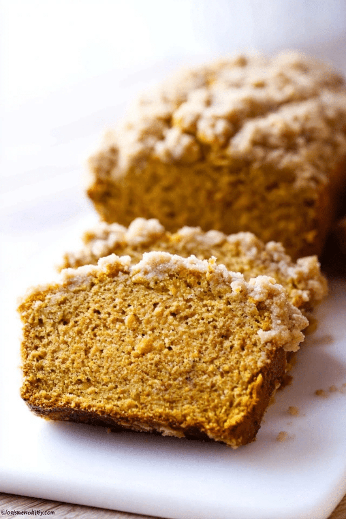 Pumpkin Bread with Crumb Topping