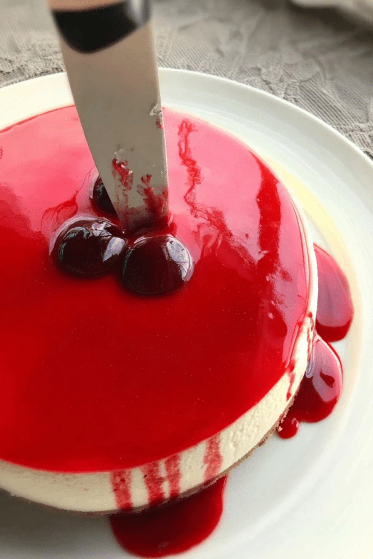 Bloody Good Halloween Cheesecake