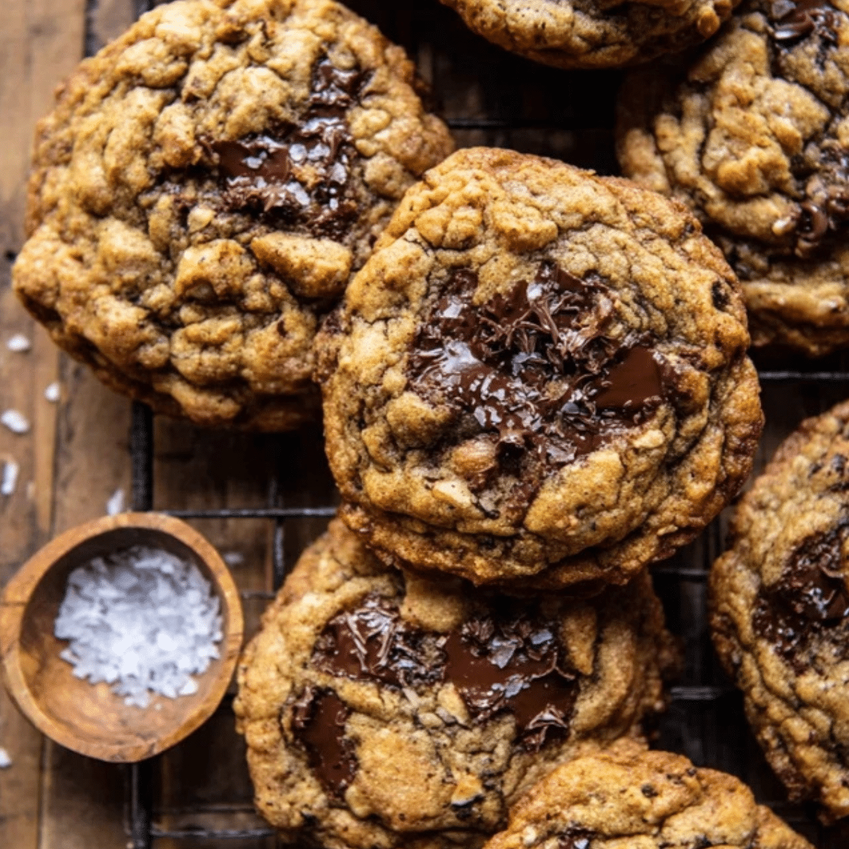 Brown Butter Pumpkin Oatmeal Chocolate Chip Cookies