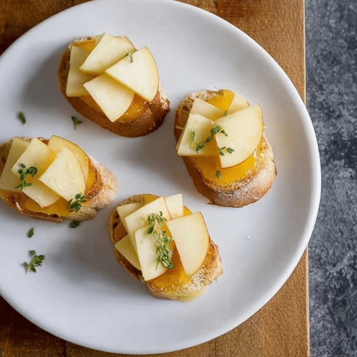 Smoked Gouda and Apple Crostini
