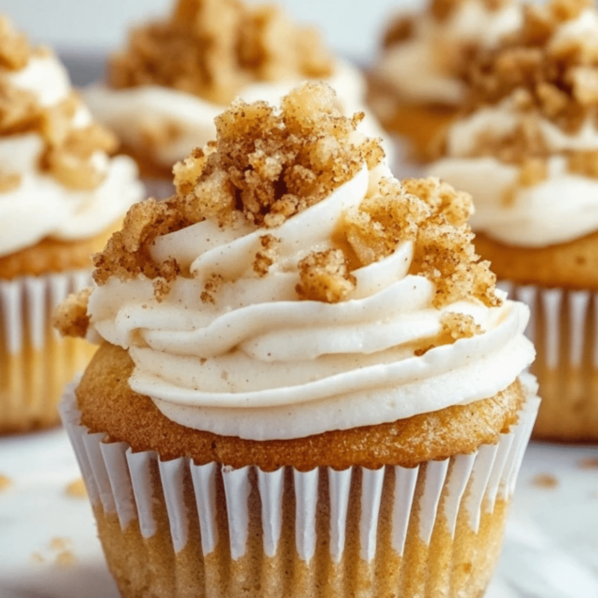 Apple Crisp Cupcakes