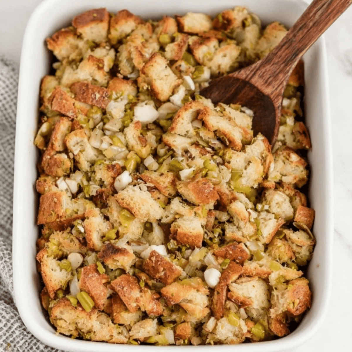 HOMEMADE THANKSGIVING STUFFING