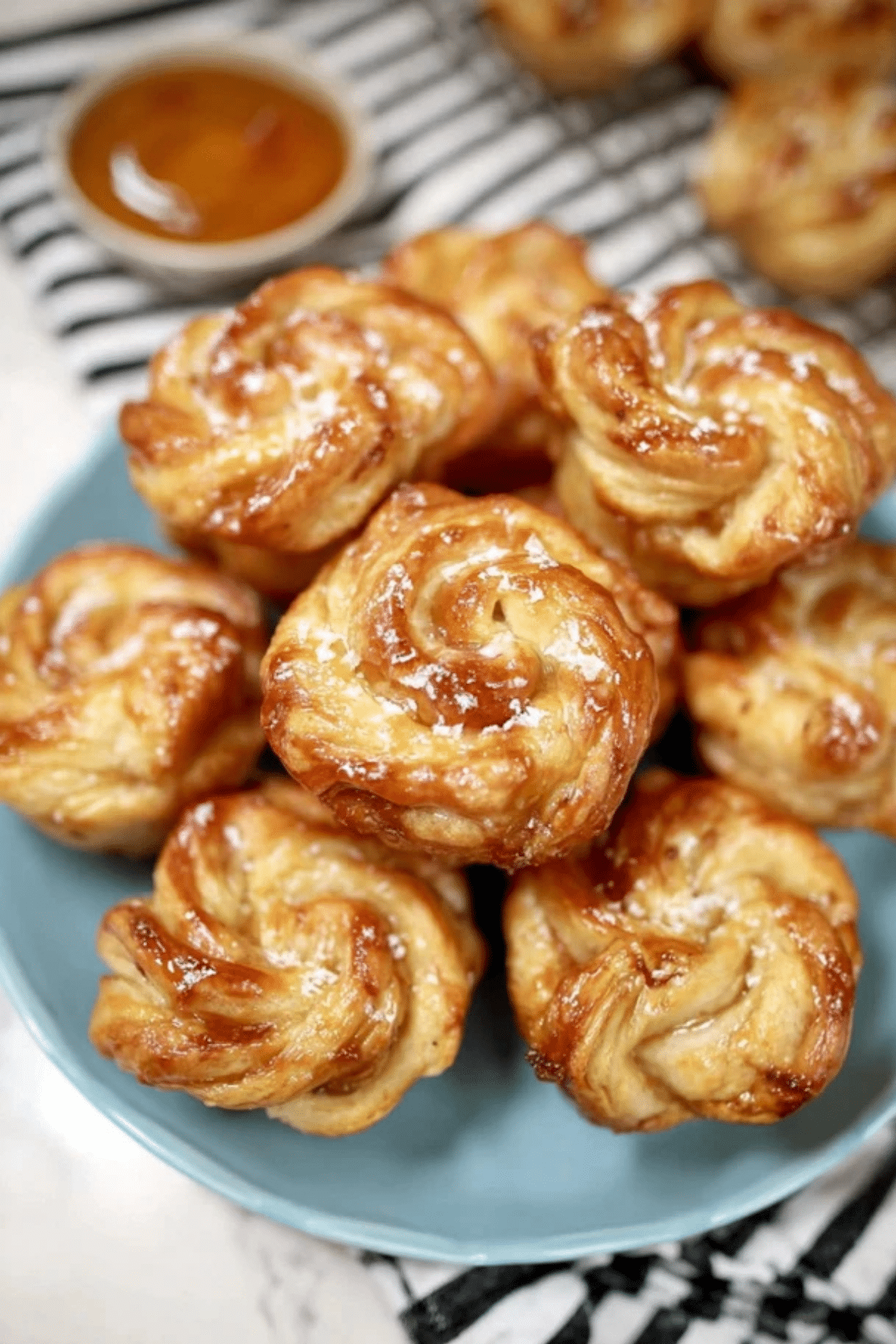 Peach Pie Cruffins
