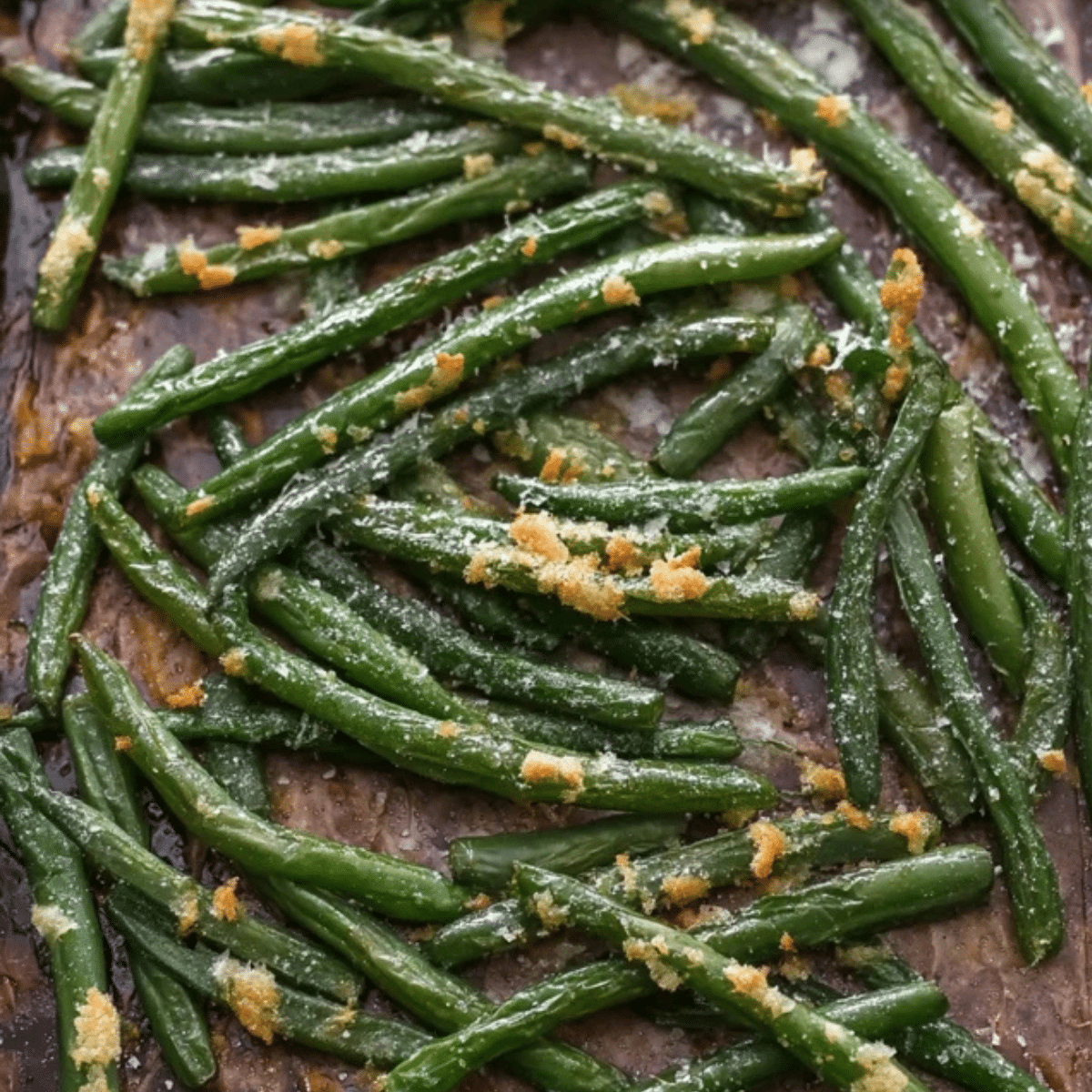 Crispy Garlic Parmesan Roasted Green Beans