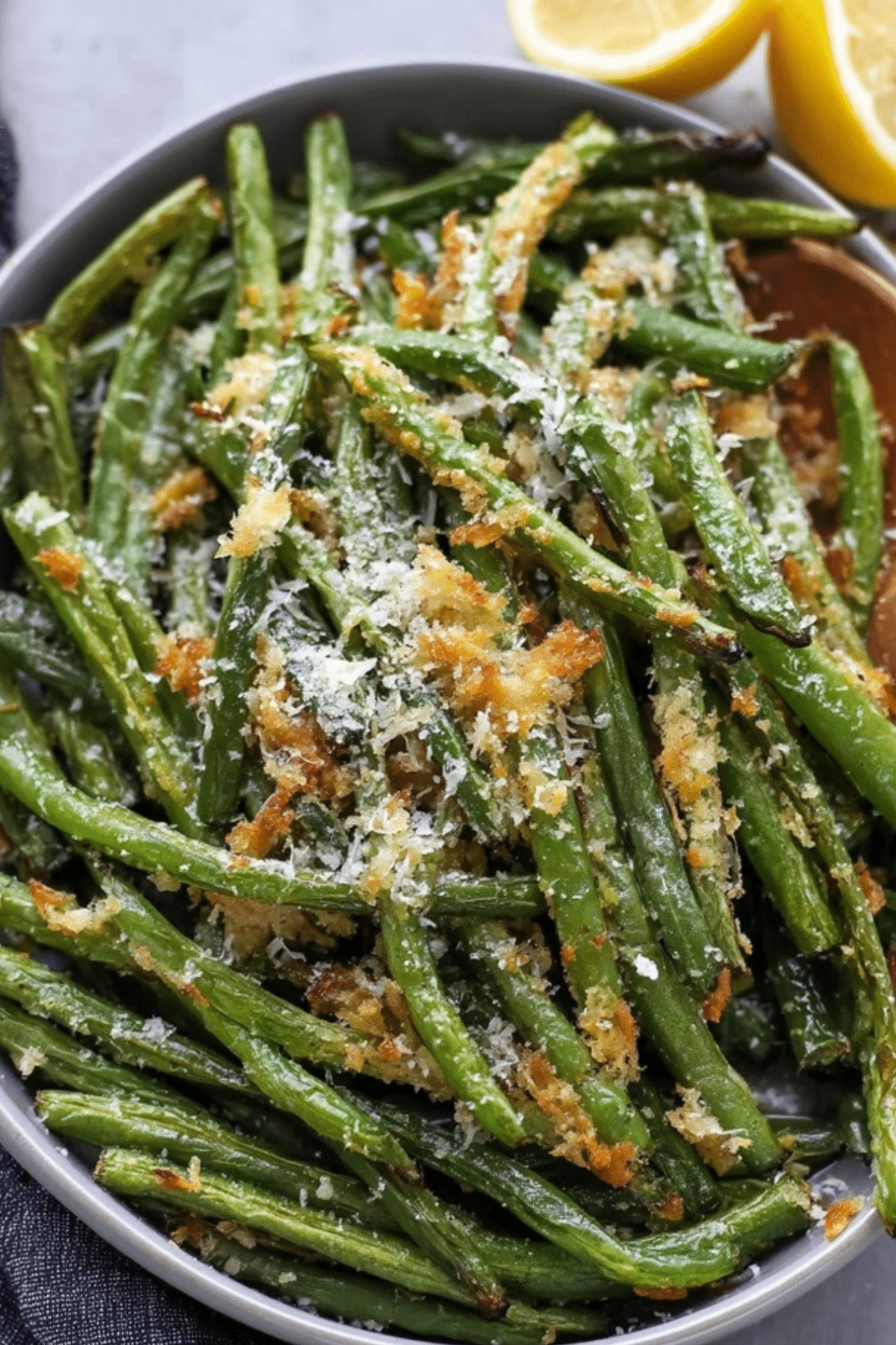 Crispy Garlic Parmesan Roasted Green Beans