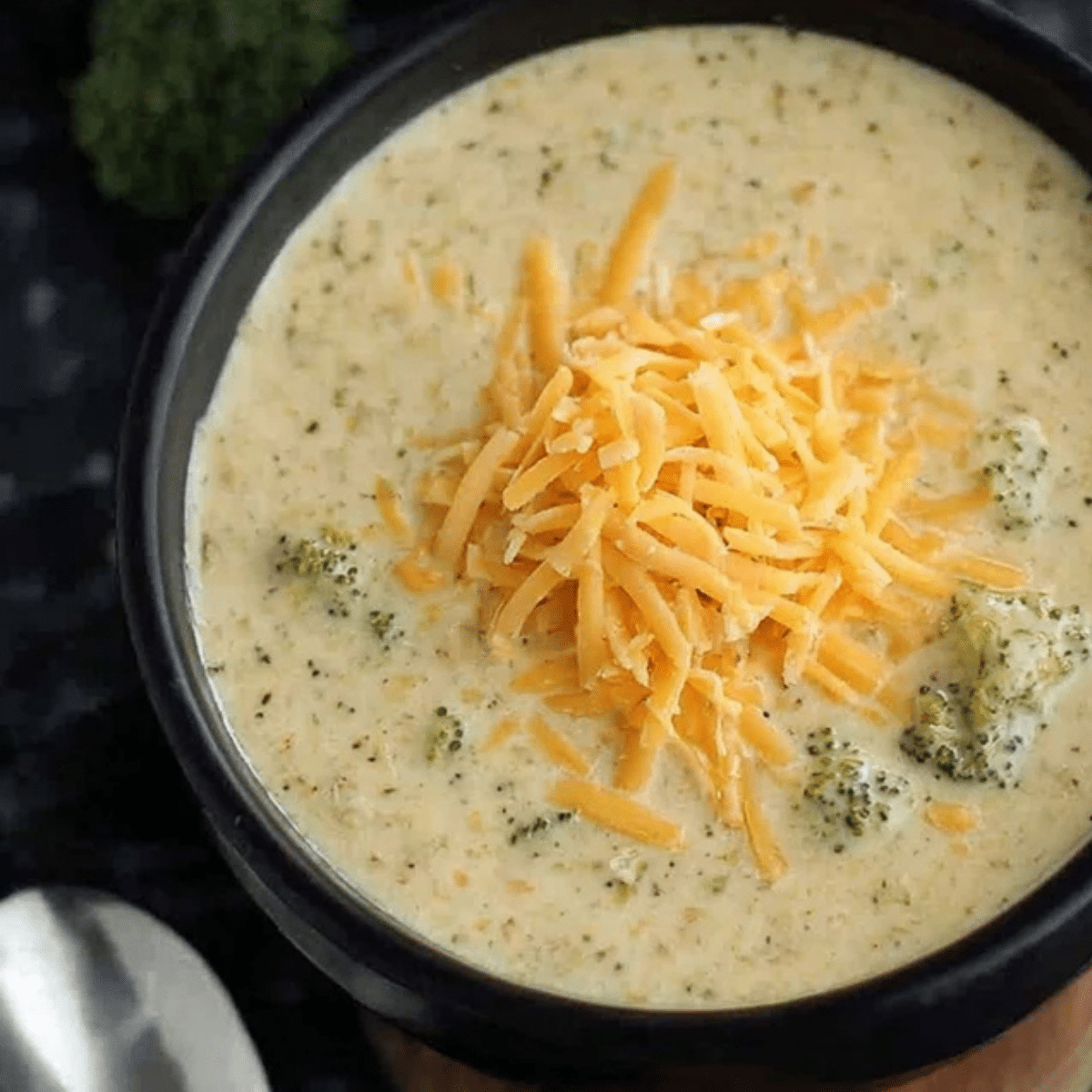 Crockpot Broccoli Cheese Soup