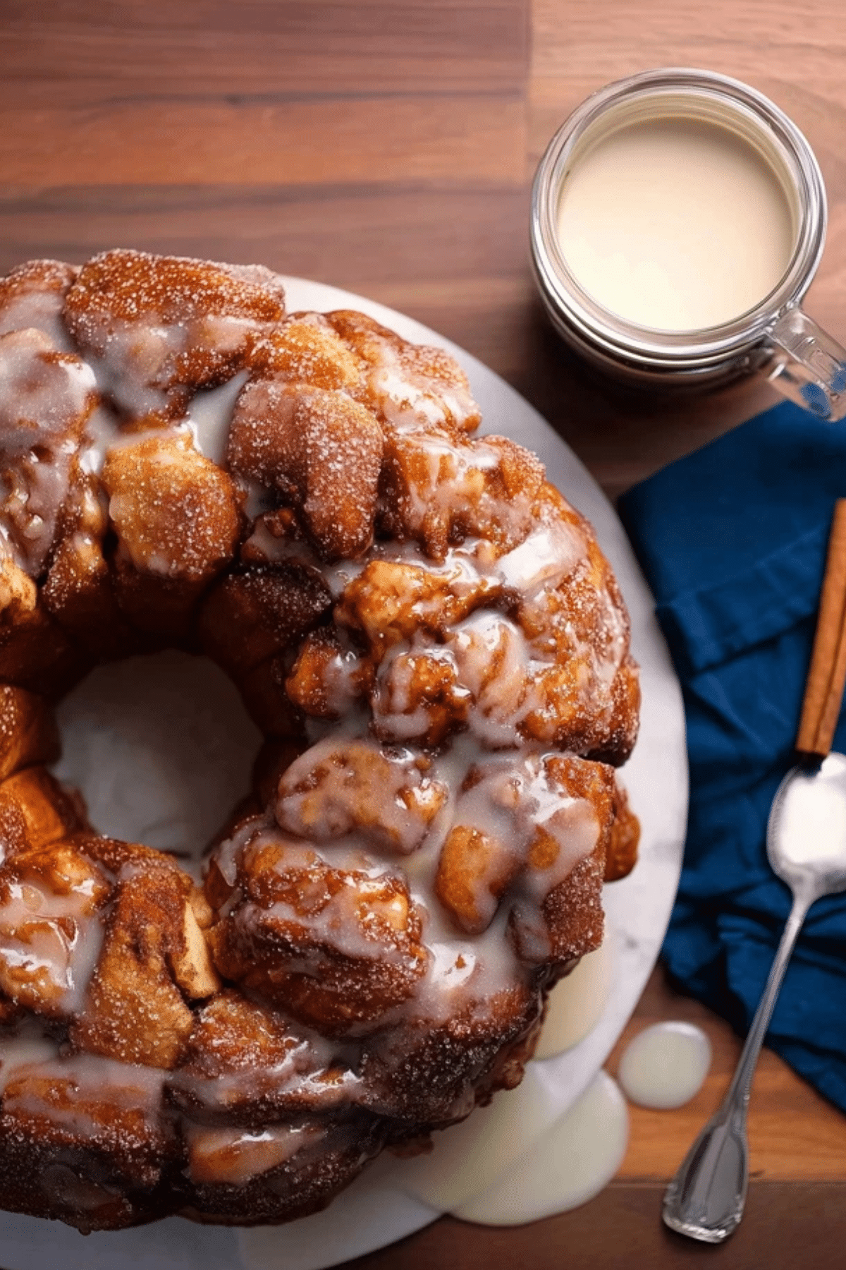 Cinnamon Roll Monkey Bread