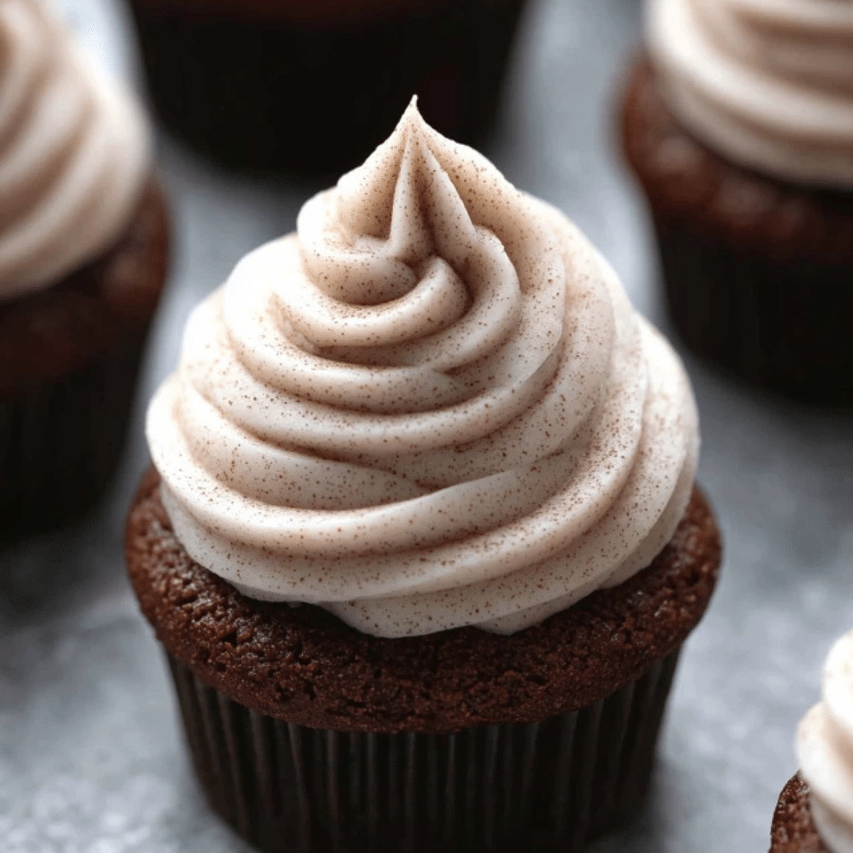 Gingerbread Cupcakes with Cinnamon Cream Cheese Frosting