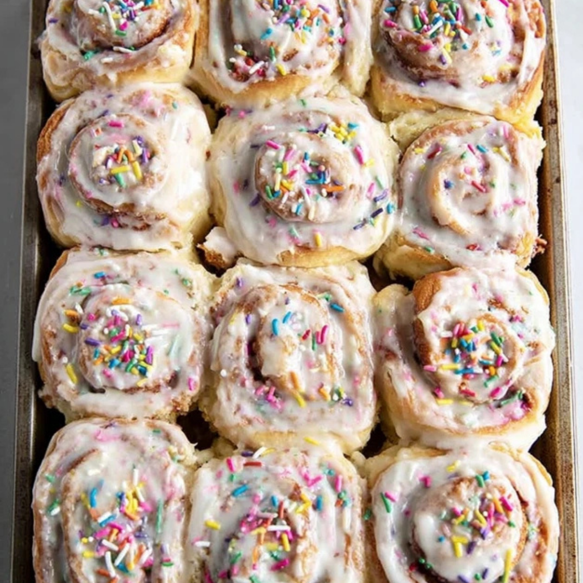 Funfetti Cinnamon Rolls