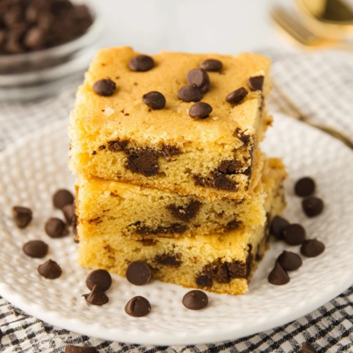 Cake Mix Chocolate Chip Cookie Bars