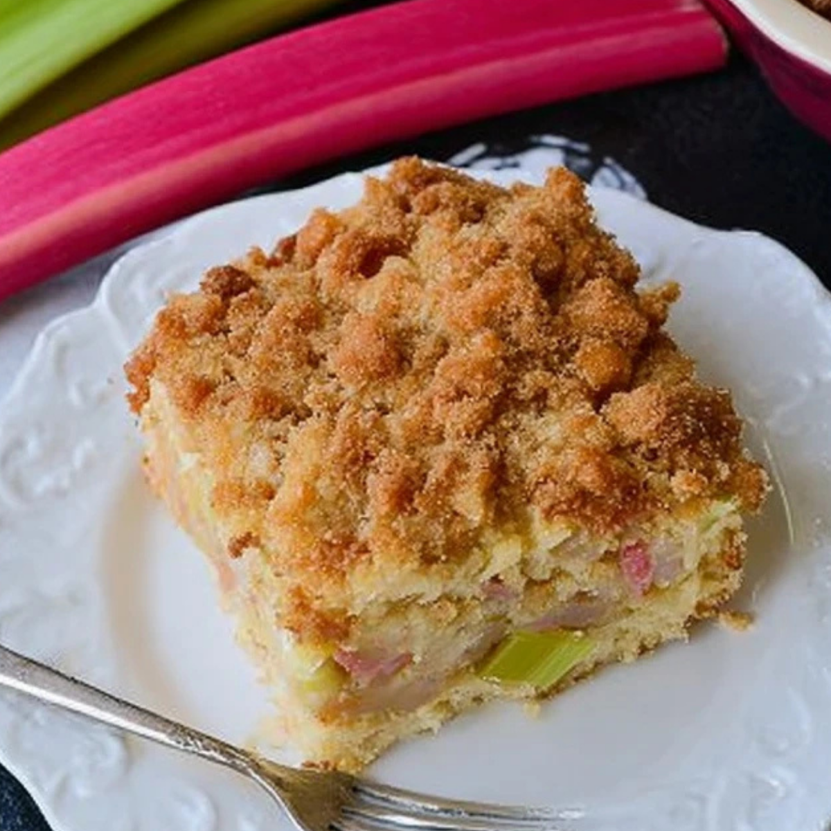 Brown Sugar Topped Rhubarb Cake