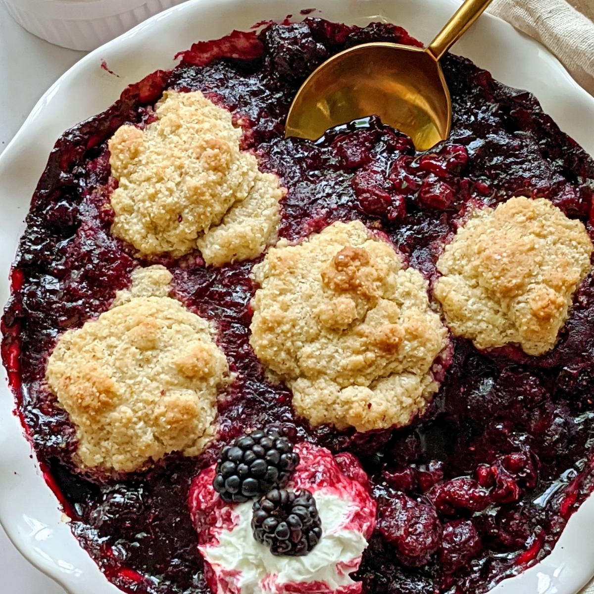 Bisquick Blackberry Cobbler