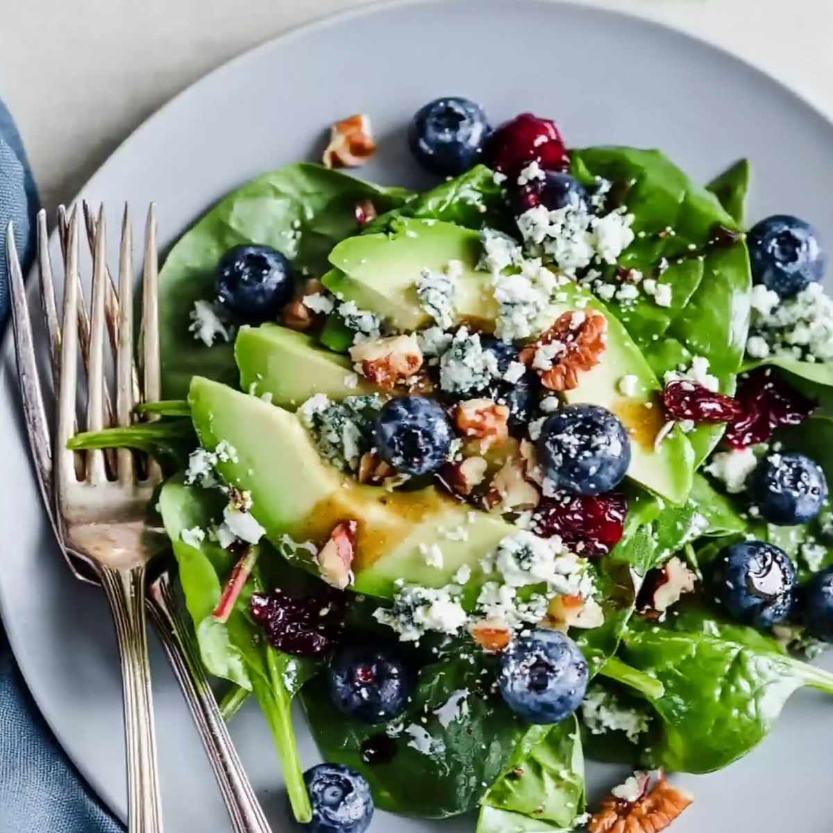 blueberry spinach salad with honey balsamic dressing