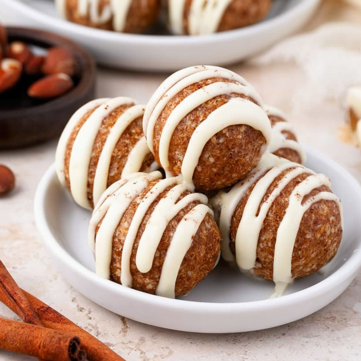 Cinnamon Roll Energy Bites