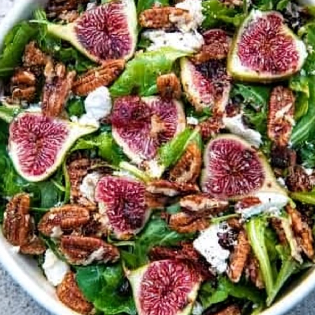 Fig Salad with Arugula & Pecans